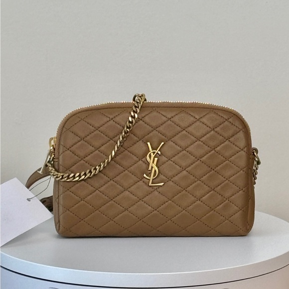 YSL Saint Laurent Gaby Chain Crossbody Pouch in Quilted Lambskin - Picture 6 of 16